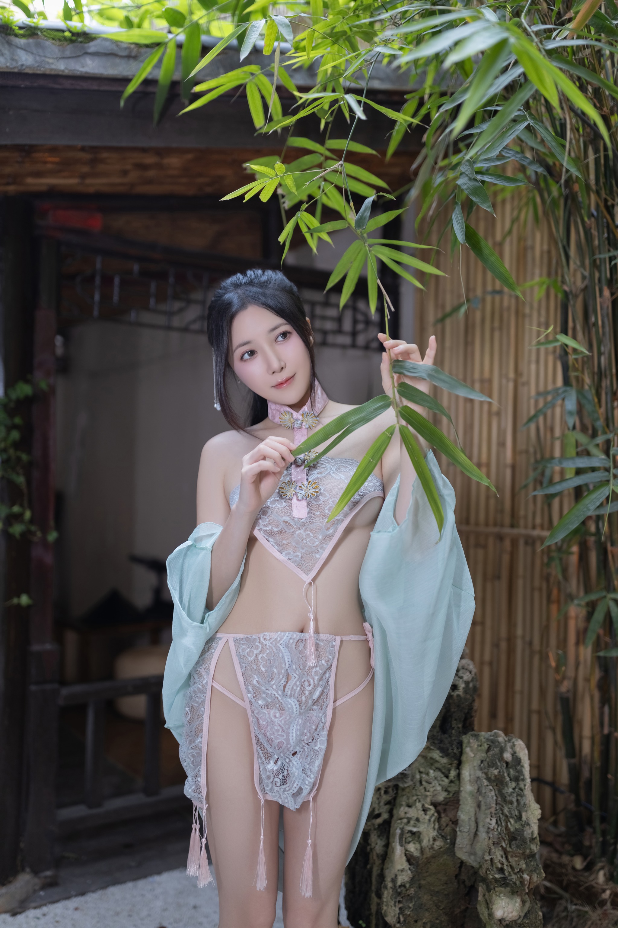图片[1]-鱼子酱Fish – NO.156 （私拍）《花瓣浴》[86P]-XikXak